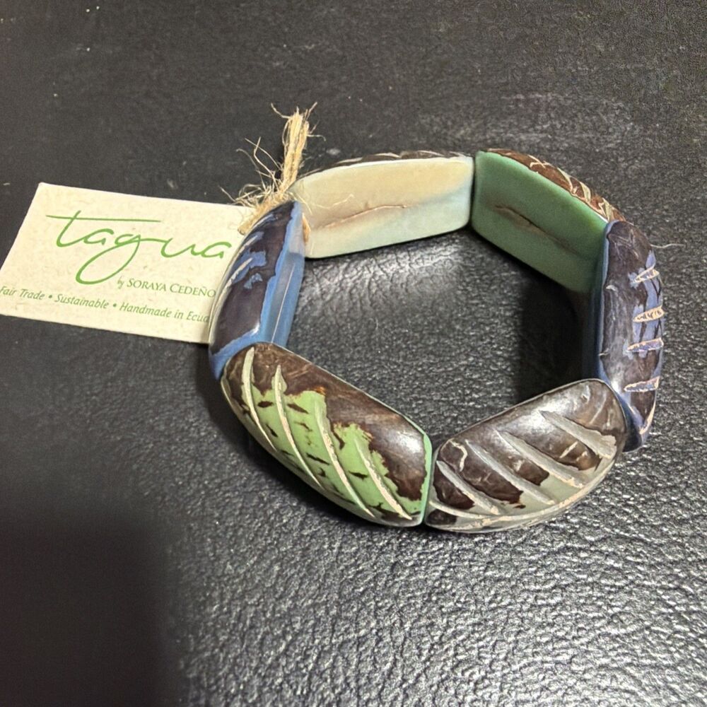 Tagua Nut Handmade Bracelet Green, 3/4 In Cuff Soraya Cedeno